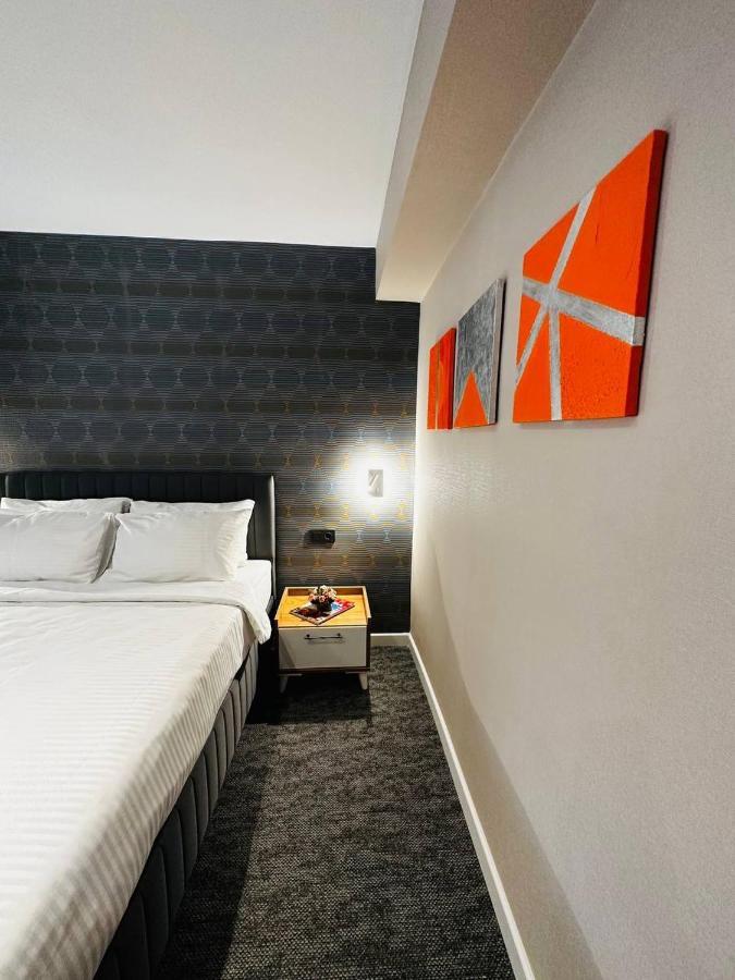 Rexee Hotel Istanbul Exterior photo